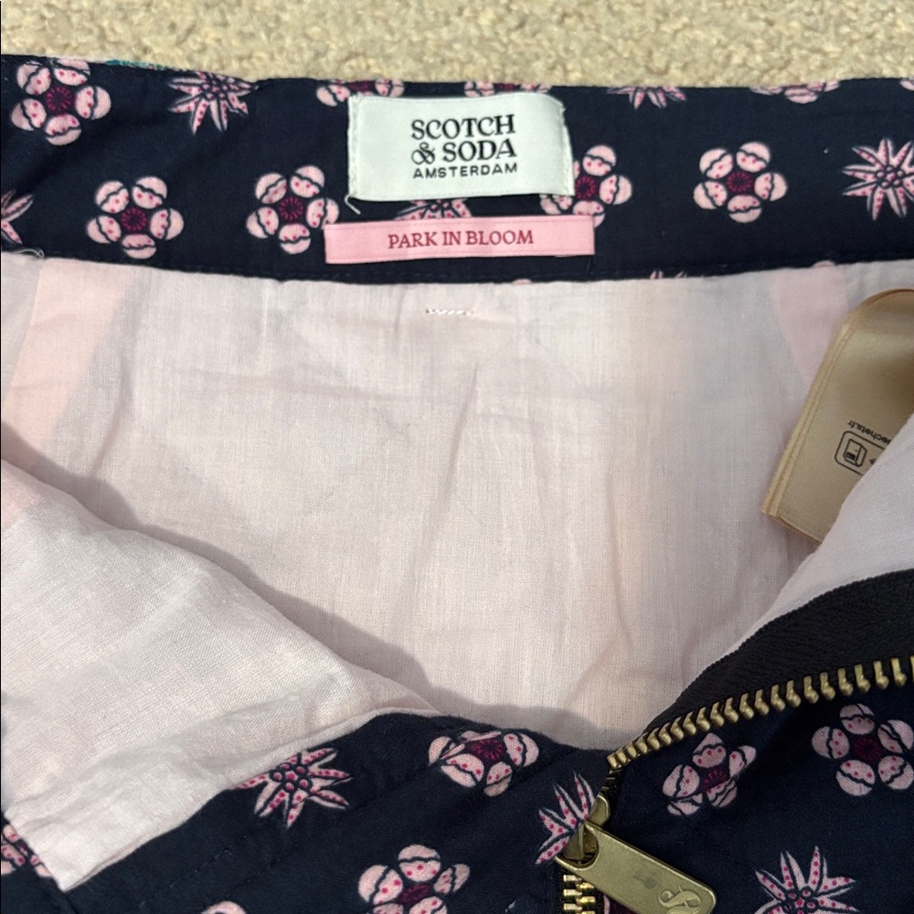 Scotch and Soda Belted Skirt - Picture 3 of 6